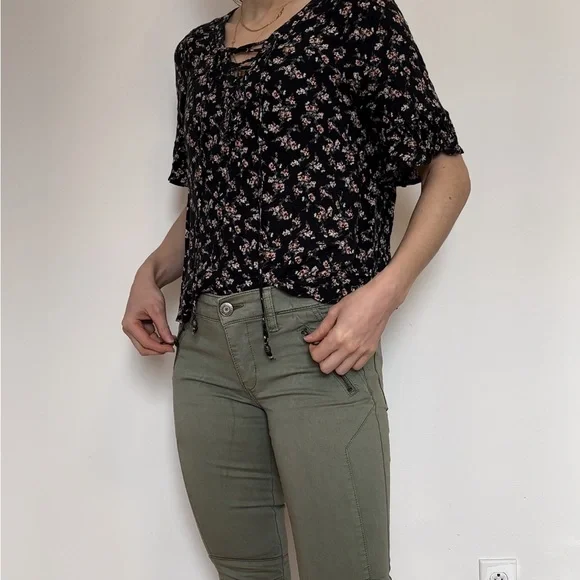 Low rise olive pants - Picture 7 of 16